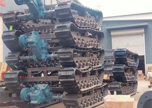 Train d'atterrissage de voie de chenille de capacité de chargement 1.5MT pour puits d'eau la foreuse