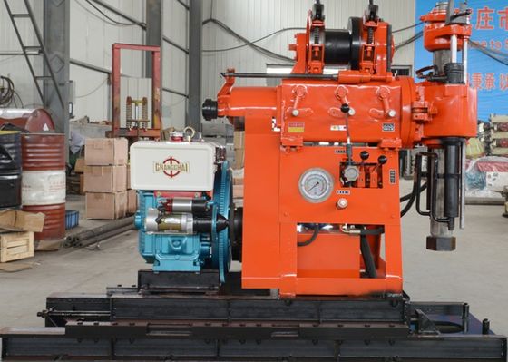 Échantillon de sol et échantillon de roche forant la machine d'essai de SPT